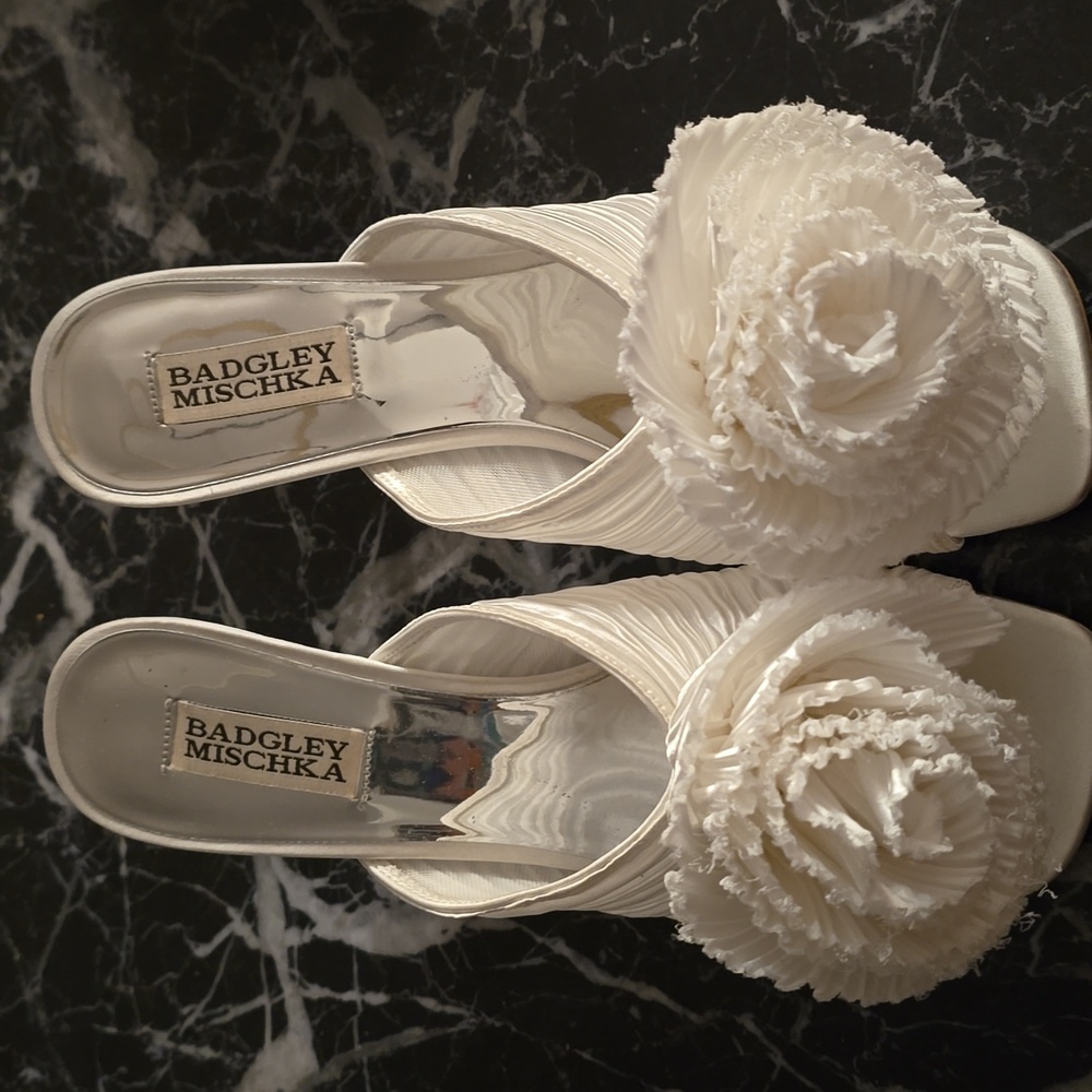 Badgley Mischka Blythe Rosette Heels, Size 7 & 10 - Picture 13 of 16